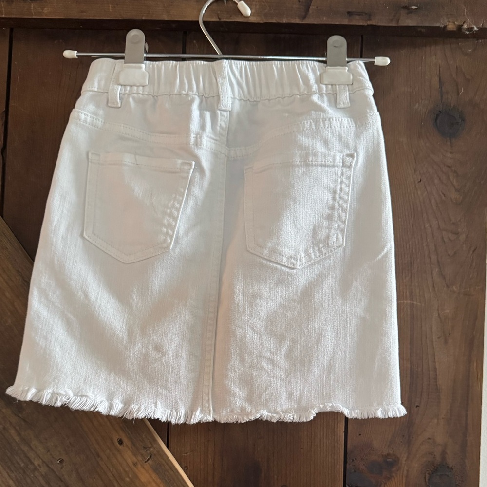 4/$12 Cat & Jack White Frayed Jean Skirt - Picture 3 of 4